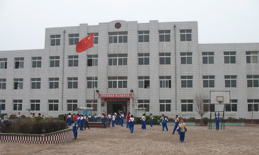 宝坻区八门城镇中圈中心小学图片