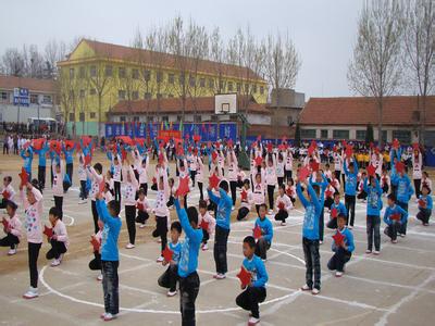 莱阳市羊郡镇中心小学图片