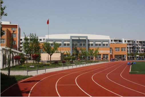 上海市嘉定区曹杨二中附属江桥实验中学(江桥中学)图片