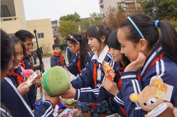 上海市思源中学图片