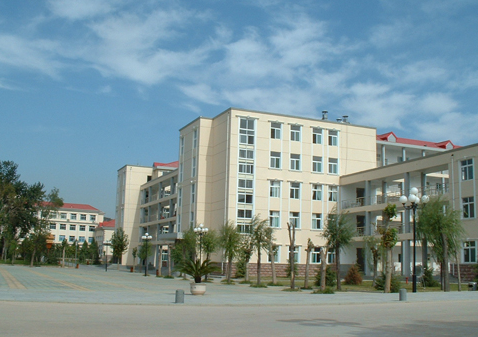 济南历城一中图片