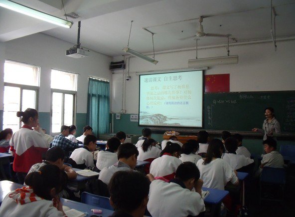 南昌市第二十三中学（江西师大外国语学院附中）图片