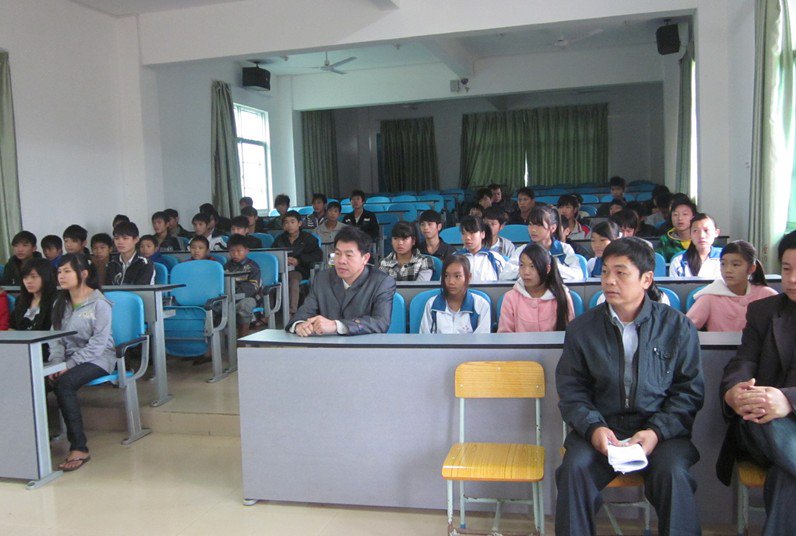 紫金县育新中学图片