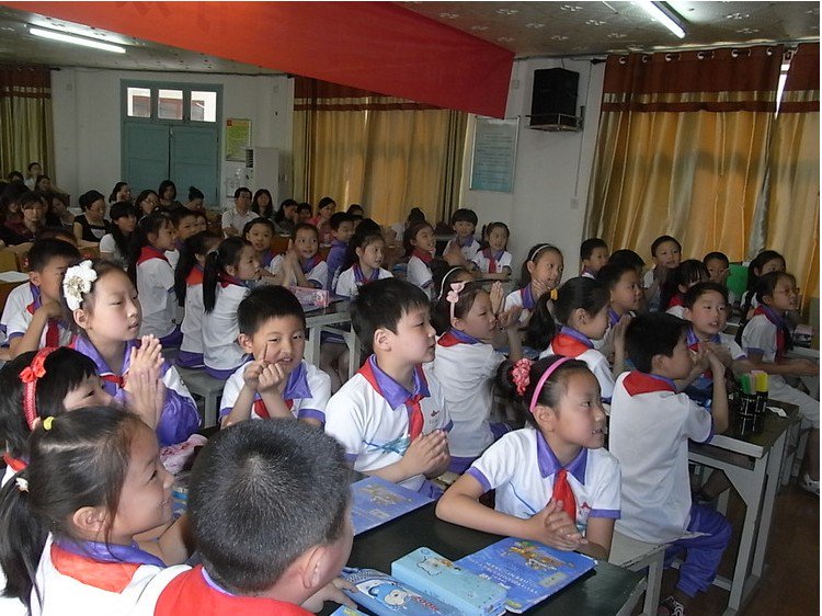 荆州石首市文昌小学图片