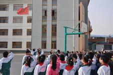 莱山区黄海路小学图片