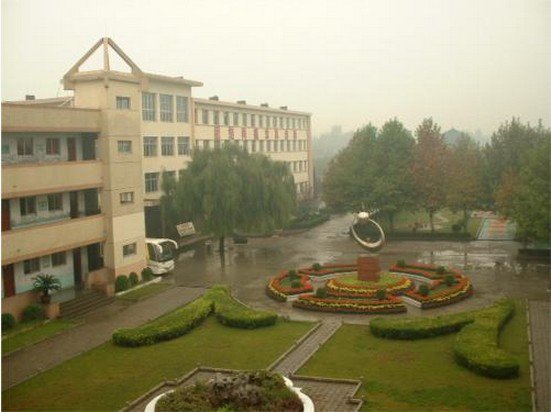 淄博市周村区王村中学图片