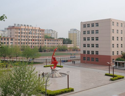 山东济钢高级中学图片