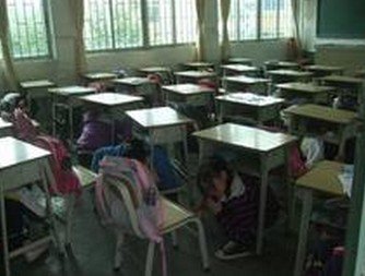 广州市萝岗区凤尾小学图片