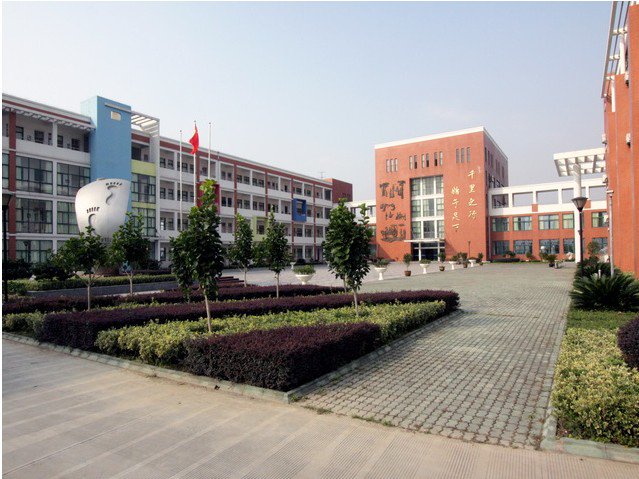 江南教育集团小港中心学校图片