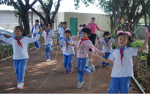 深圳市龙岗区辅城坳小学图片
