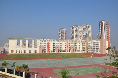 深圳市坂田新城学校图片