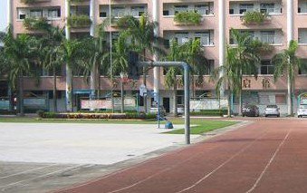 东莞市寮步石龙坑小学图片