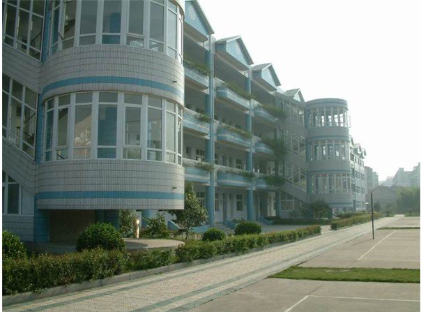 江南教育集团小港实验学校图片