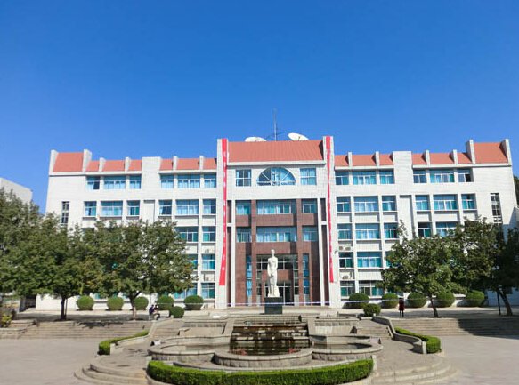 山东济南外国语学校三箭分校图片