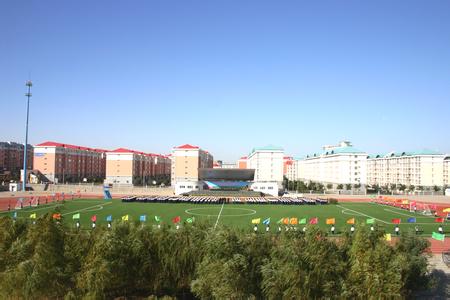 烟大附中初中部图片