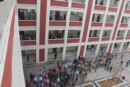 西安市阎良区西飞一中|第一中学(西飞一中)图片