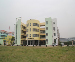 深圳市龙岗区水晶城小学图片