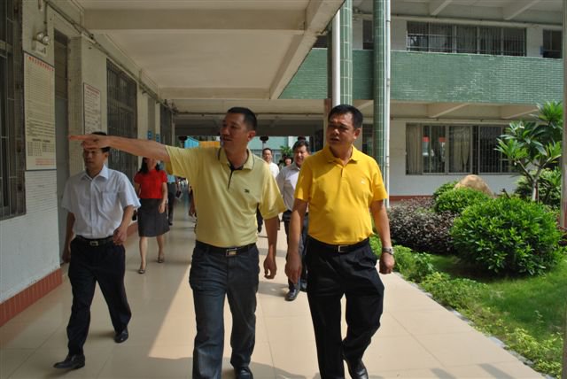 广州市番禺区鱼窝头镇二中|第二中学图片